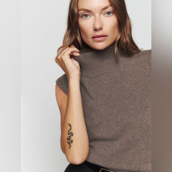 NWT Reformation Arco Cashmere sleeveless turtleneck sweater in Cocoa size XS - Picture 12 of 13